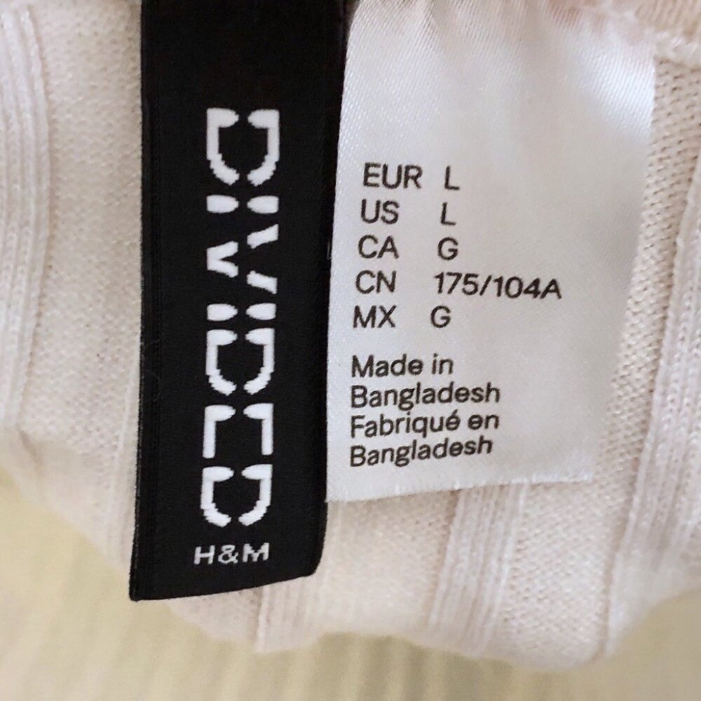 Divided Solid White Ribbed Square Neck Sleeveless… - image 3